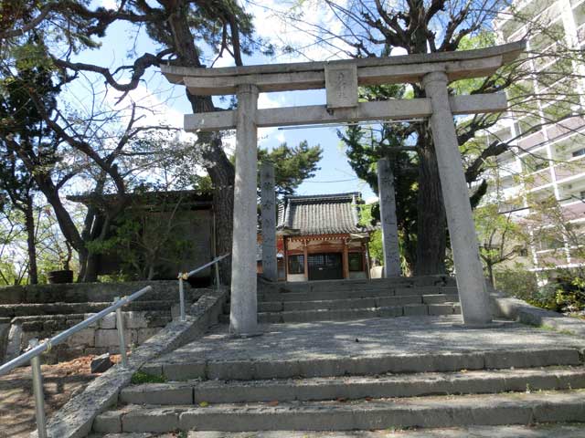 舟入神社の鳥居の写真